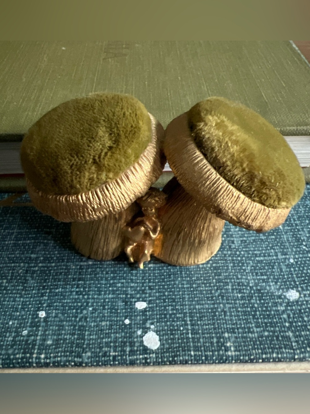 Vintage Florenza Gold Metal Velvet Double Mushroom Pin Cushion Fairy With Heart
